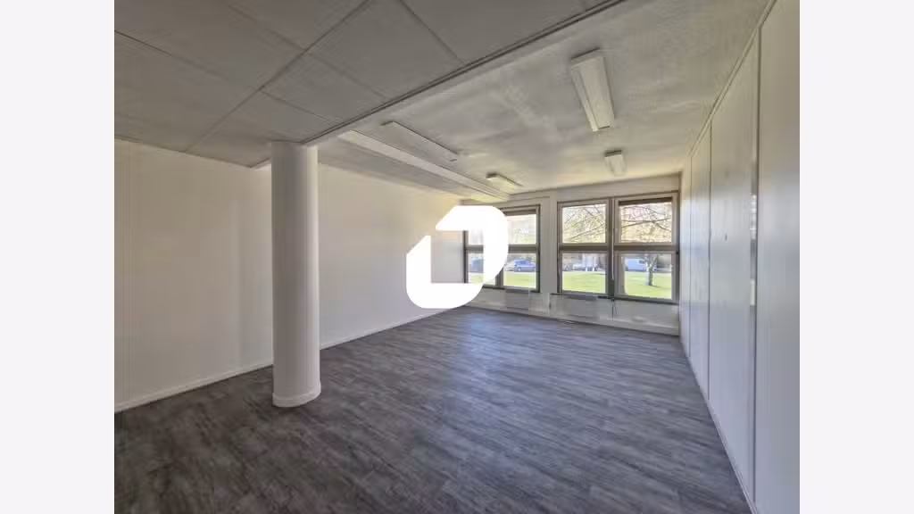 A louer Bureaux 147m² Torcy