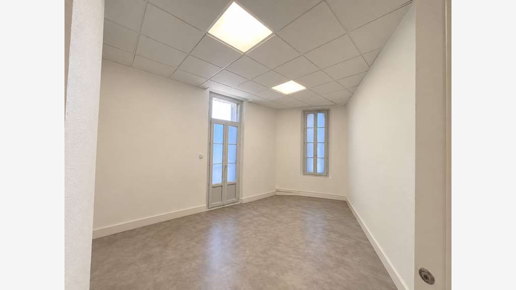 A louer bureaux de 161m² en centre ville de Toulon