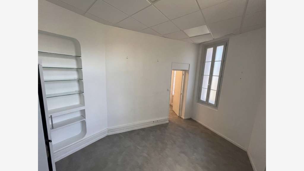A louer bureaux de 161m² en centre ville de Toulon