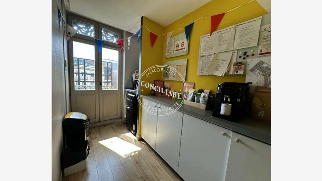 Location bureaux 207m² lumineux R+3 à Toulouse