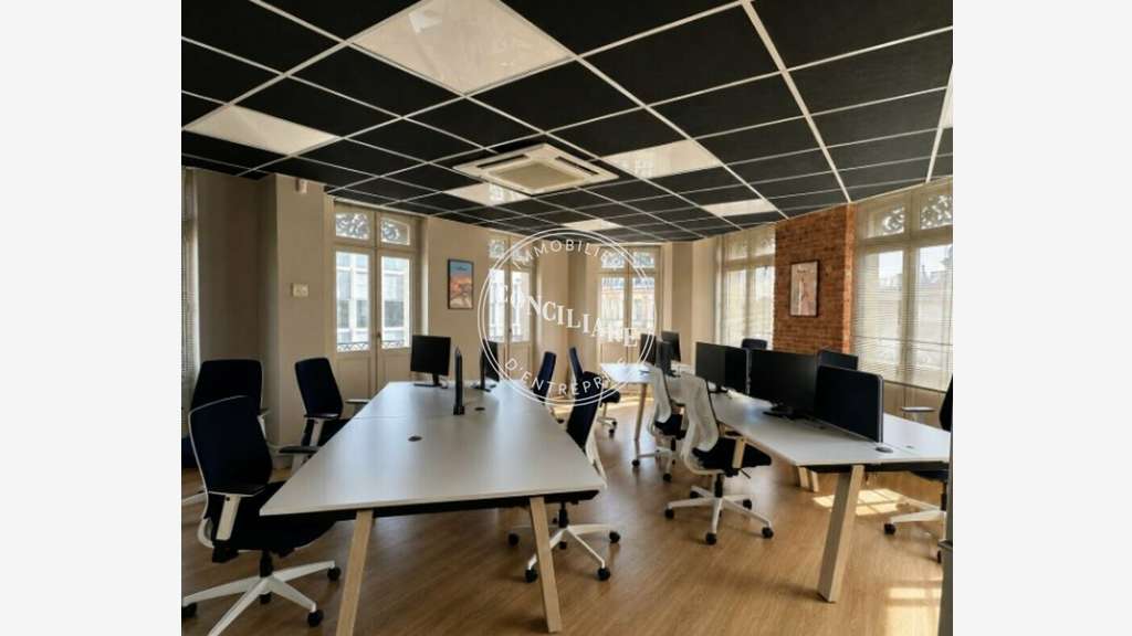 Location bureaux 207m² lumineux R+3 à Toulouse