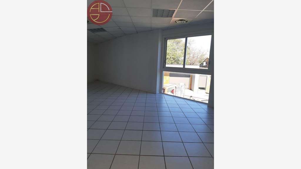 A louer bureaux 90m² R+1 à Toulouse Nord Est