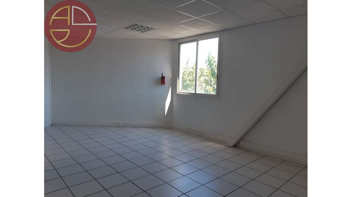 A louer bureaux 90m² R+1 à Toulouse Nord Est