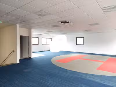 A louer Bureaux 197m² Toussus le noble