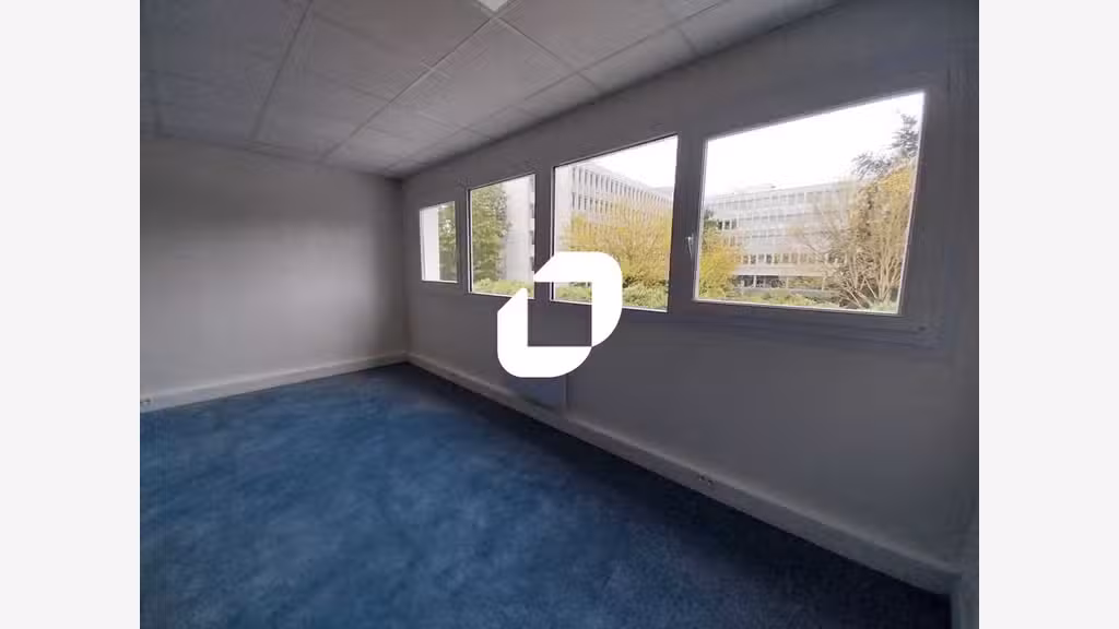 A louer Bureaux 148m² Trappes