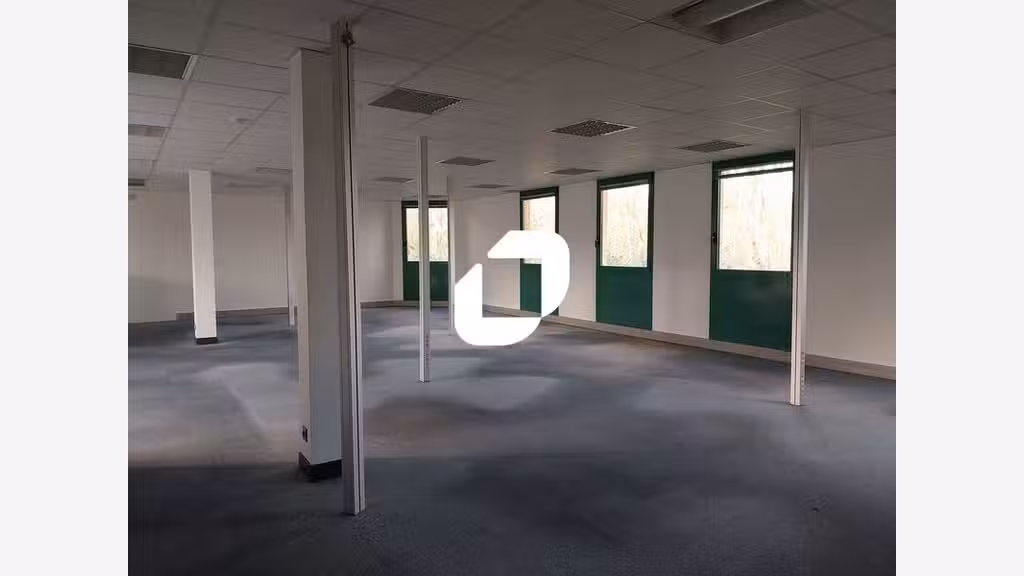A louer Bureaux 206m² Trappes