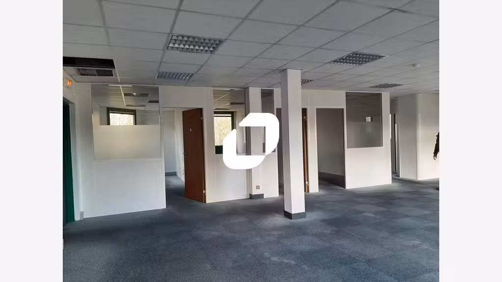 A louer Bureaux 206m² Trappes