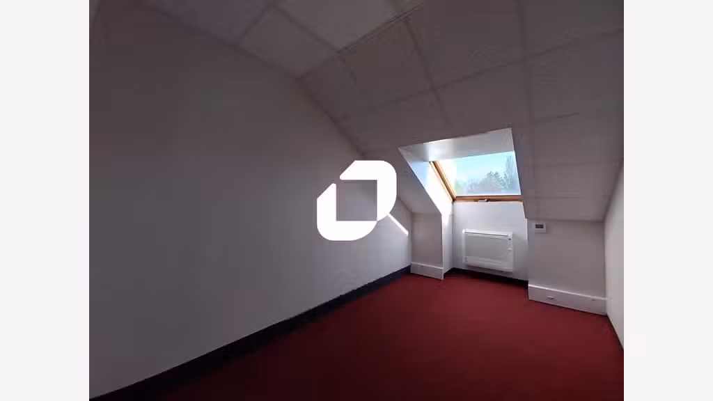 A louer Bureaux 376m² Trappes