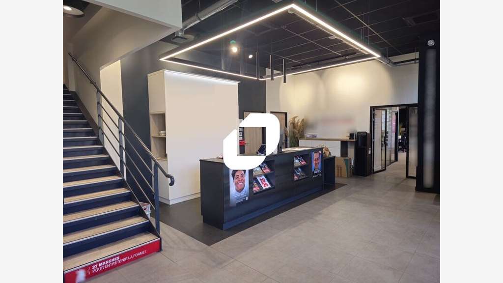 A louer Bureaux 1988m² Tremblay en france