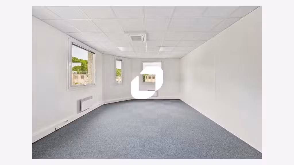 A louer Bureaux 165m² Tremblay en france