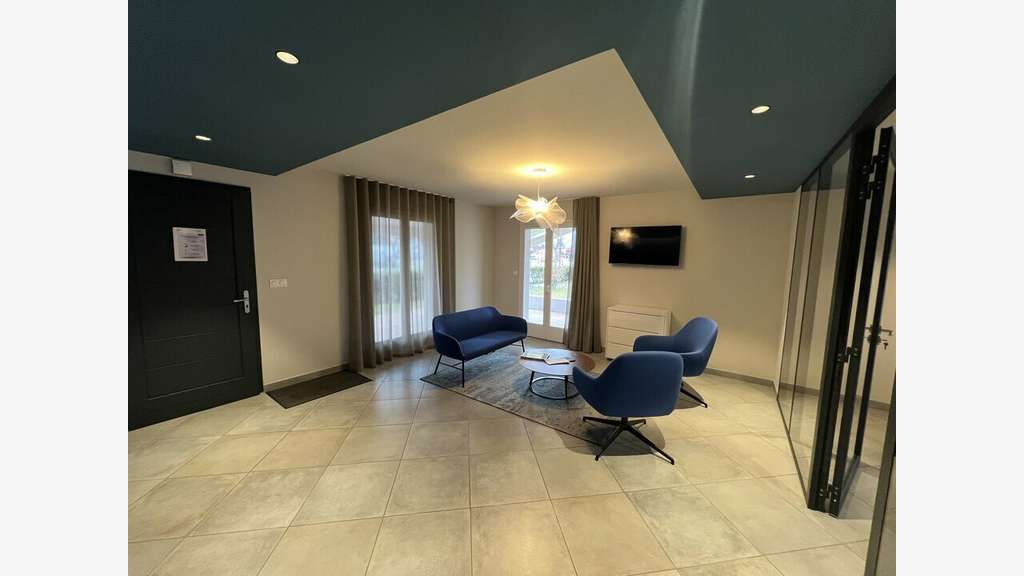 Bureaux rénové de 117m² à louer à Valence Nord