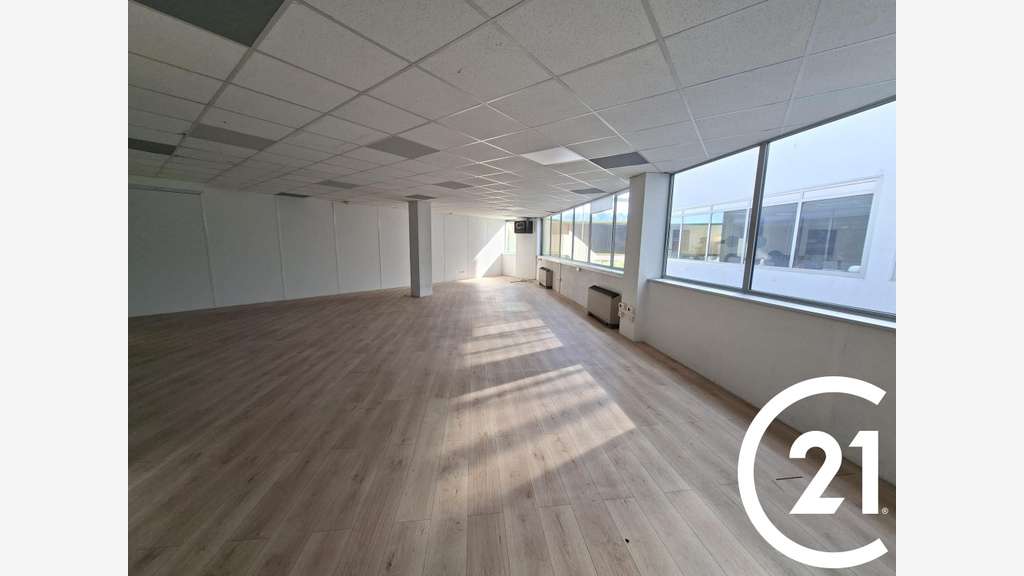 Surfaces de 40 à 600 m²