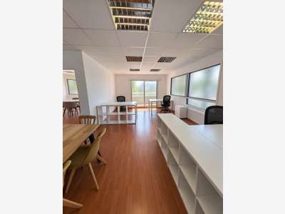 Bureaux de 75m² à louer à Vannes Nord Tenenio