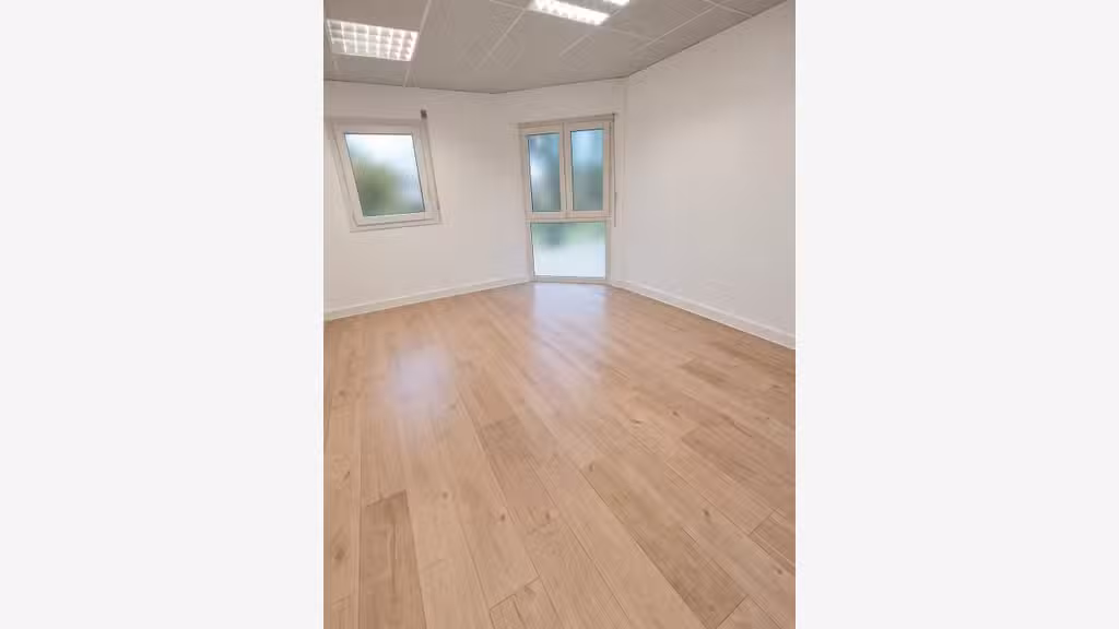 A louer bureaux de 80m² en RDC à Vannes Sud Ouest