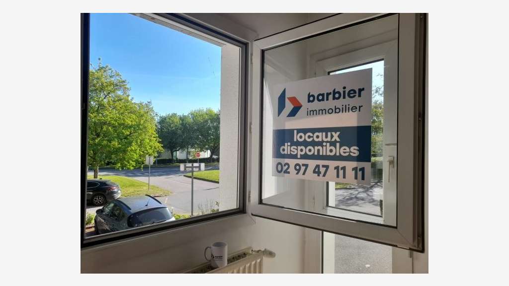 A louer bureaux de 80m² en RDC à Vannes Sud Ouest