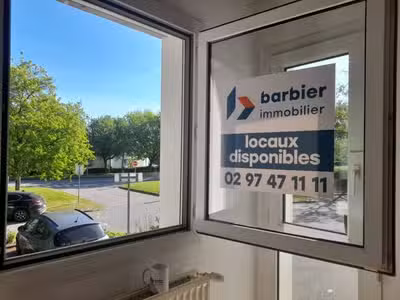 A louer bureaux de 80m² en RDC à Vannes Sud Ouest