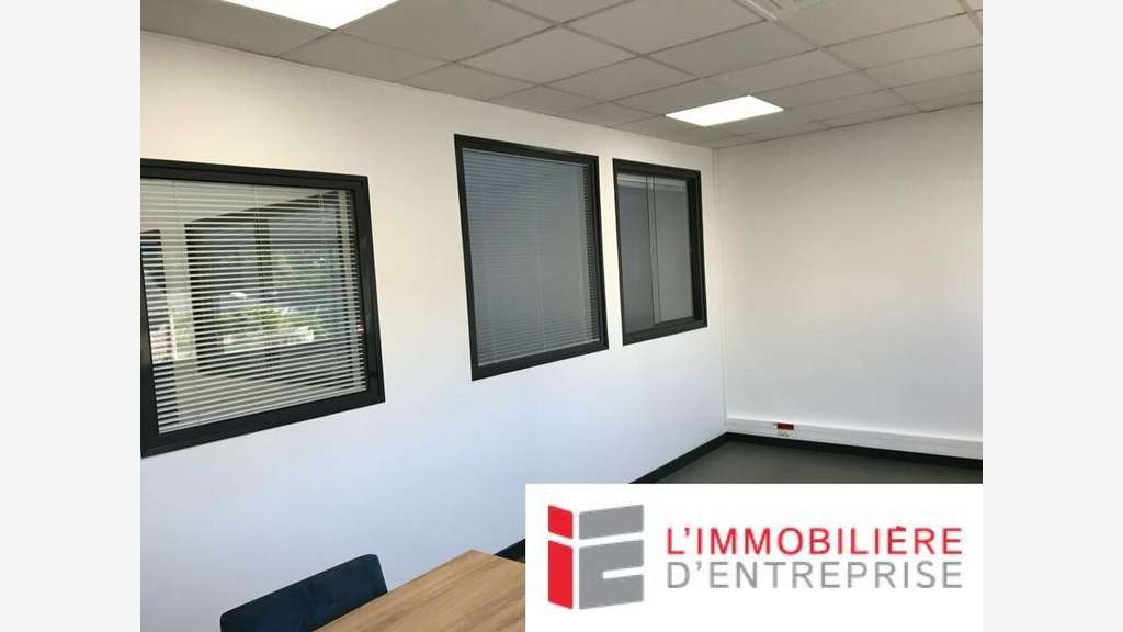 A louer bureaux de 47m² au 1er étage à Vannes