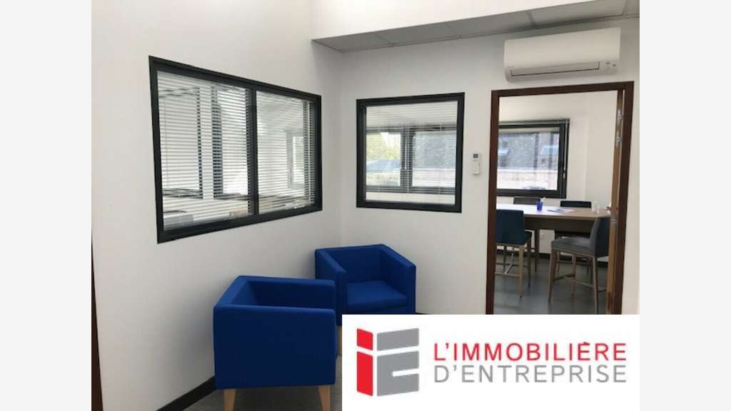 A louer bureaux de 47m² au 1er étage à Vannes