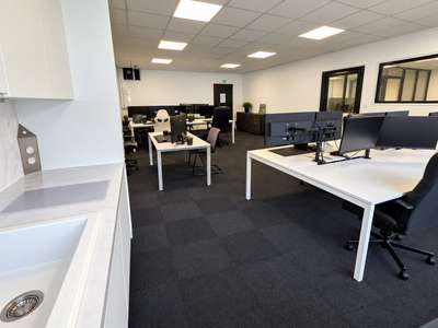 Espace bureaux 110m² RDC à louer à Vannes Est