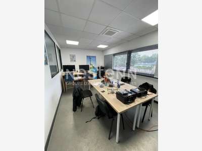 A louer Bureaux Vannes est - accès facile RN 165 