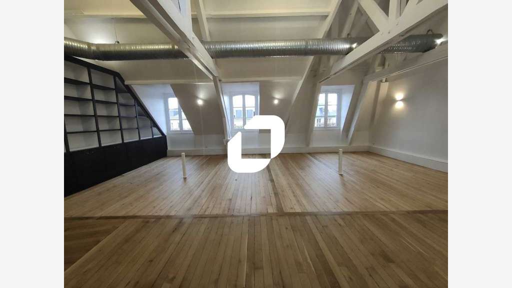 A louer Bureaux 74m² Versailles