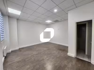 A louer Bureaux 28m² Versailles