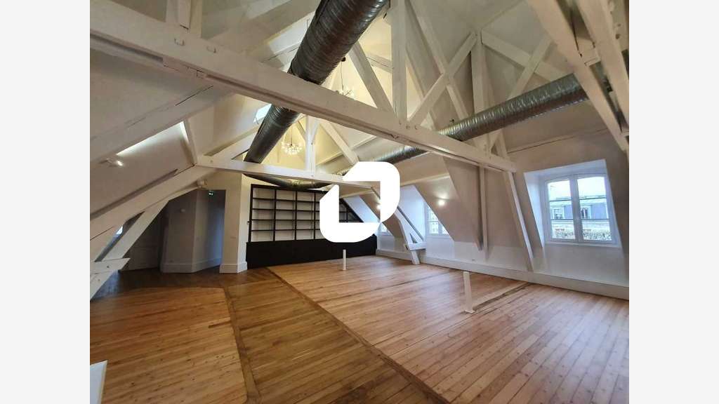 A louer Bureaux 112m² Versailles