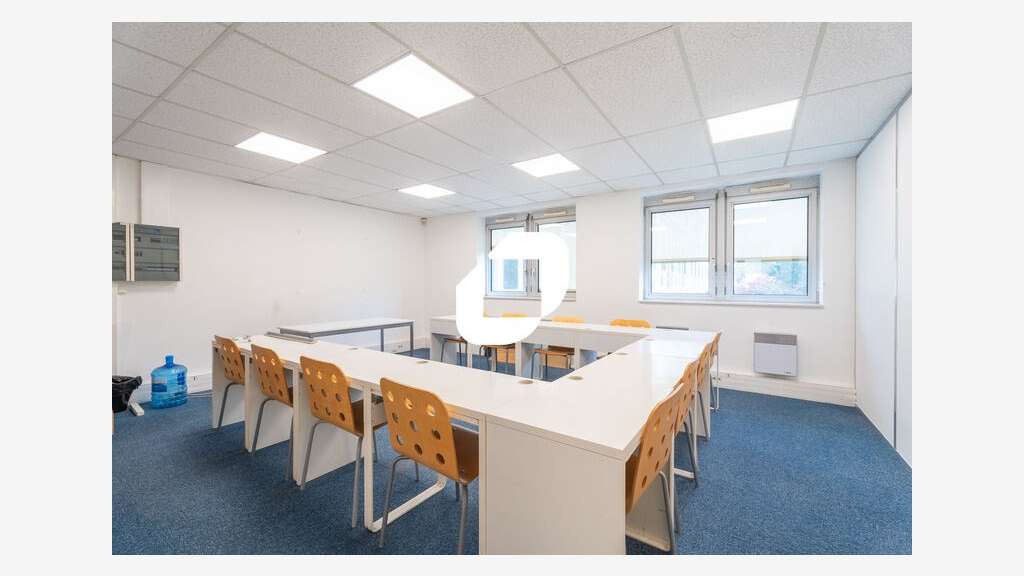 A louer Bureaux 225m² Versailles