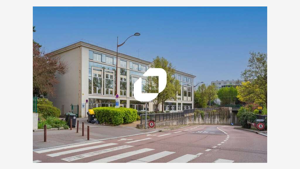 A louer Bureaux 225m² Versailles