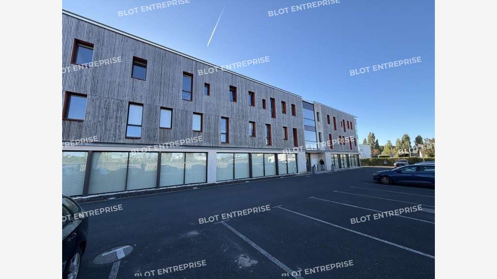 Location bureaux de 310m² au 2ème étage à Vertou