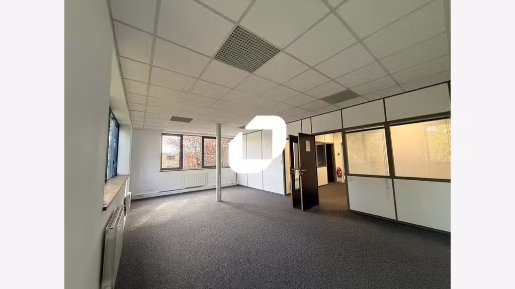 A louer Bureaux 161m² Villebon sur yvette