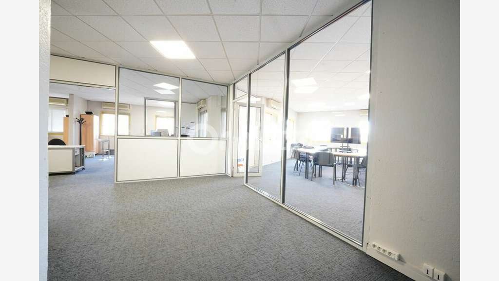 Bureaux à louer 190m² à Villefranche sur Saône