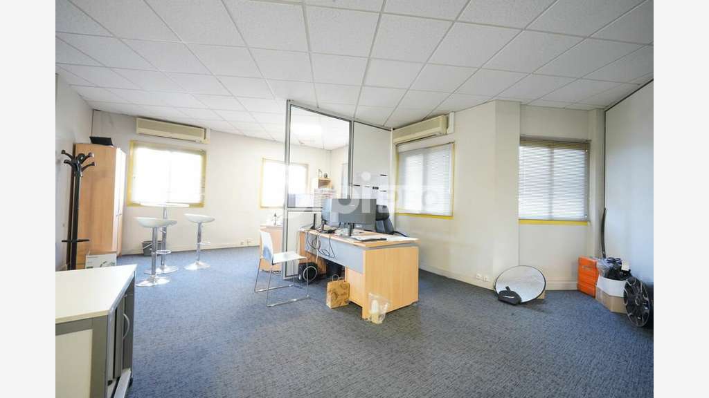 Bureaux à louer 190m² à Villefranche sur Saône