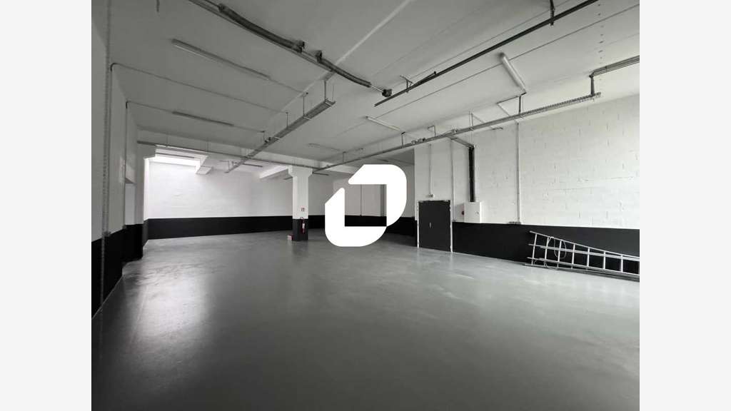 A louer Bureaux 639m² Villejuif