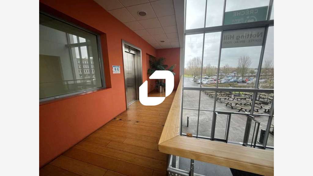 A louer Bureaux 1300m² Villeneuve d'ascq