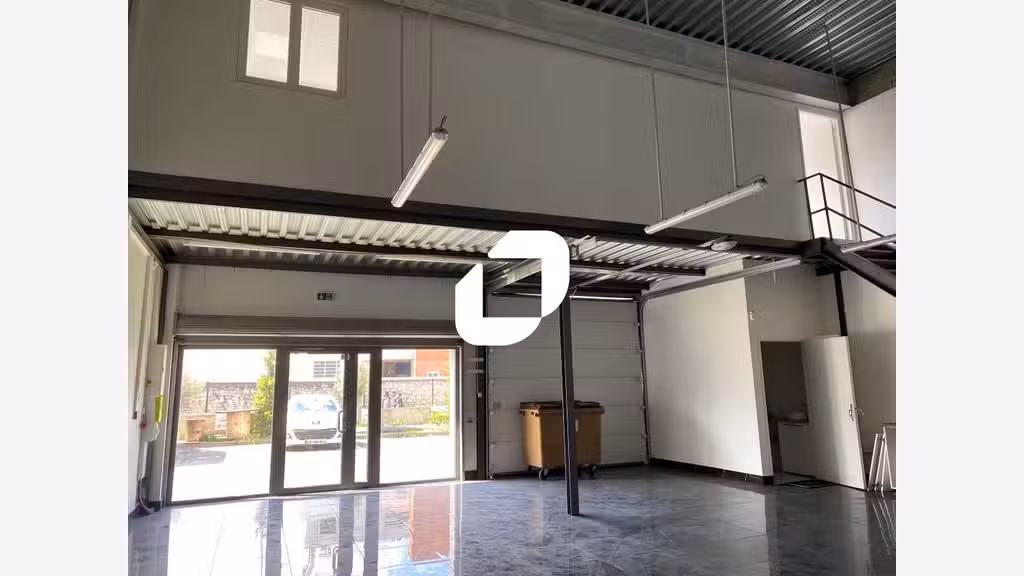 A louer Bureaux 768m² Villeneuve la garenne