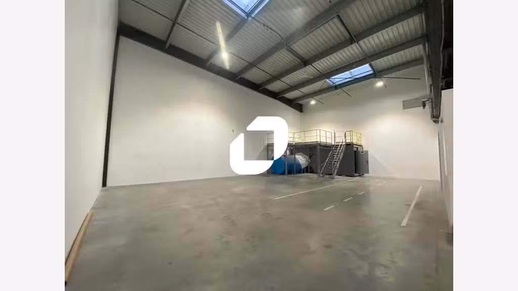 A louer Bureaux 520m² Villeneuve la garenne