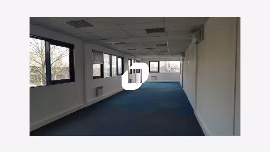 A louer Bureaux 900m² Villeneuve la garenne