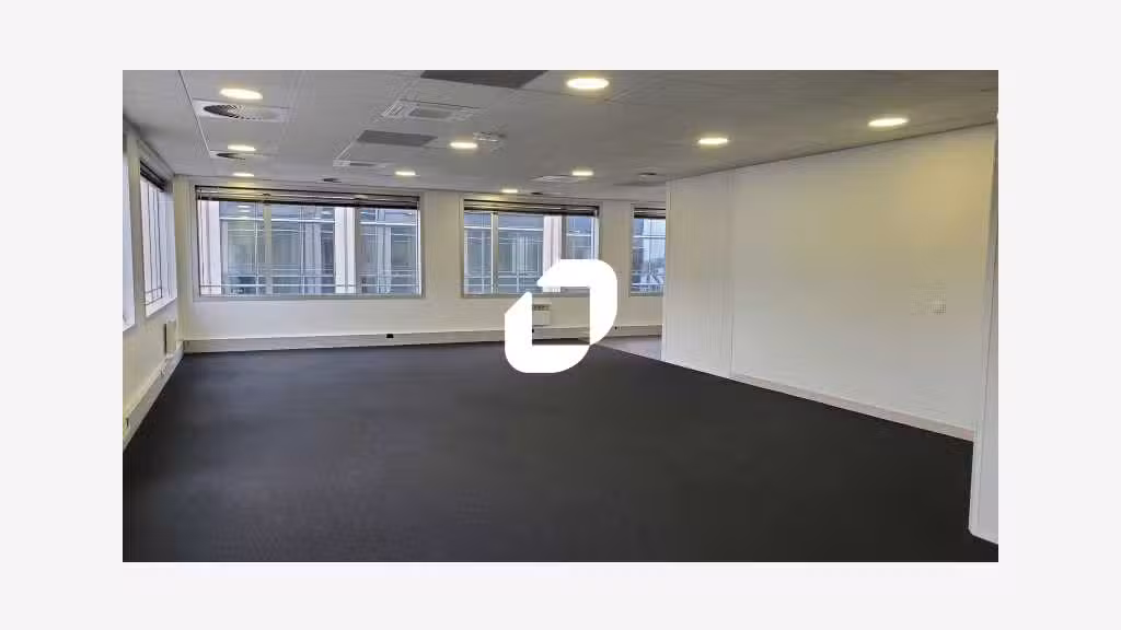 A louer Bureaux 225m² Villepinte