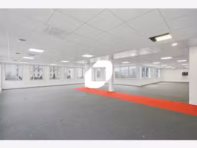 A louer Bureaux 2014m² Villepinte