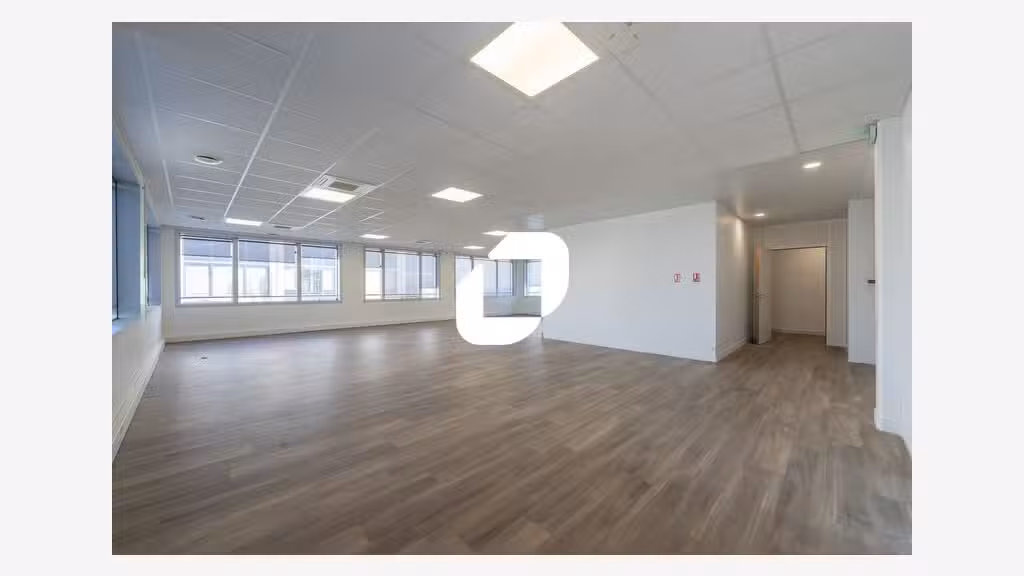 A louer Bureaux 135m² Villepinte