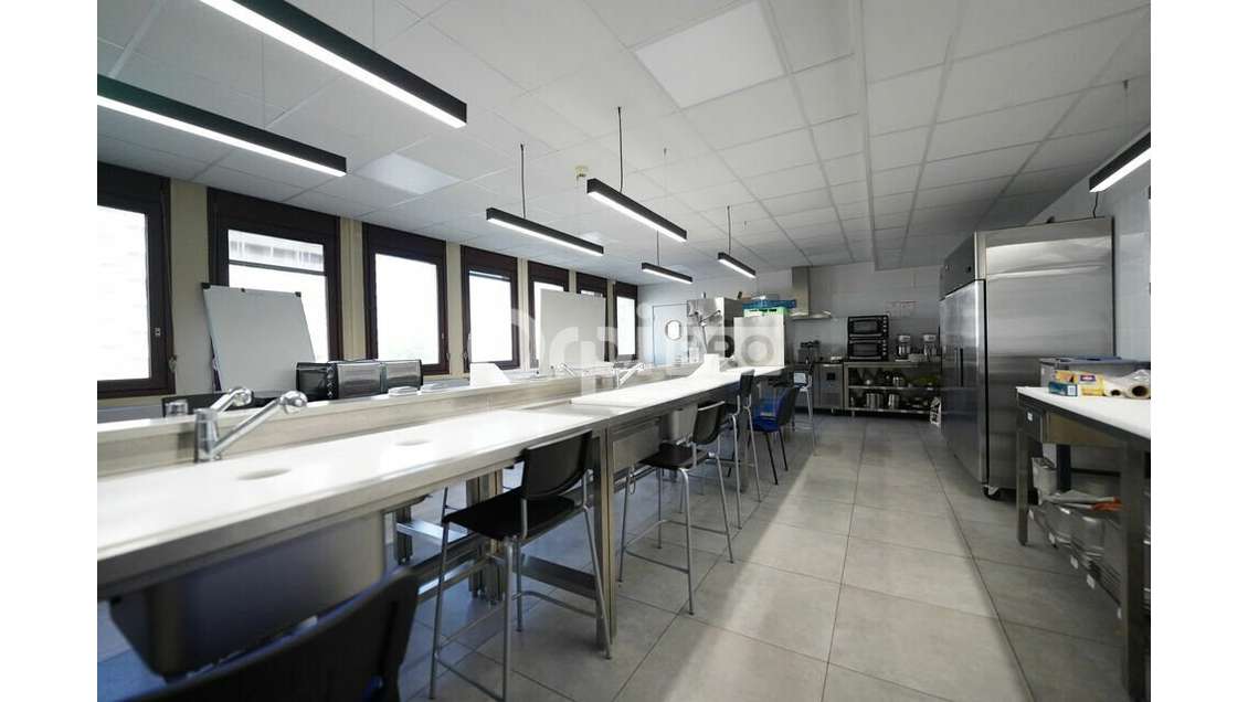 A louer bureaux 300m² à Villeurbanne