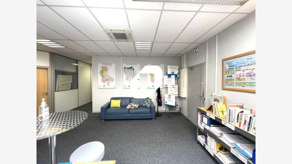 A louer Bureaux 996m² Villeurbanne