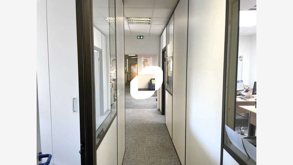 A louer Bureaux 996m² Villeurbanne