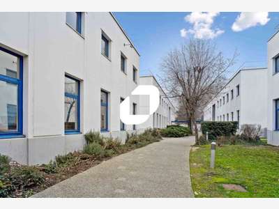 A louer Bureaux 2326m² Villeurbanne
