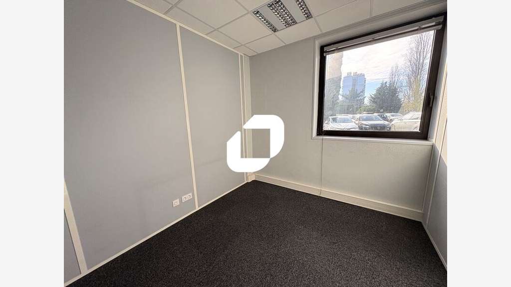 A louer Bureaux 710m² Villeurbanne