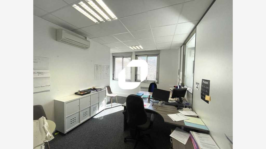A louer Bureaux 996m² Villeurbanne