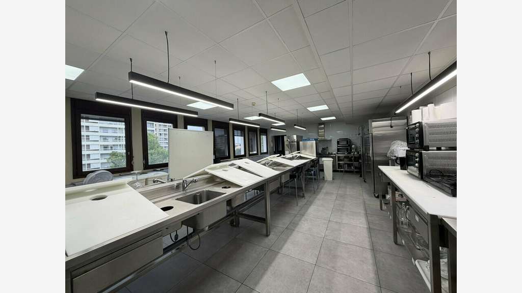 Bureaux de 1355m² à louer à Villeurbanne Millenium