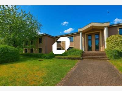 A louer Bureaux 413m² Voisins le bretonneux