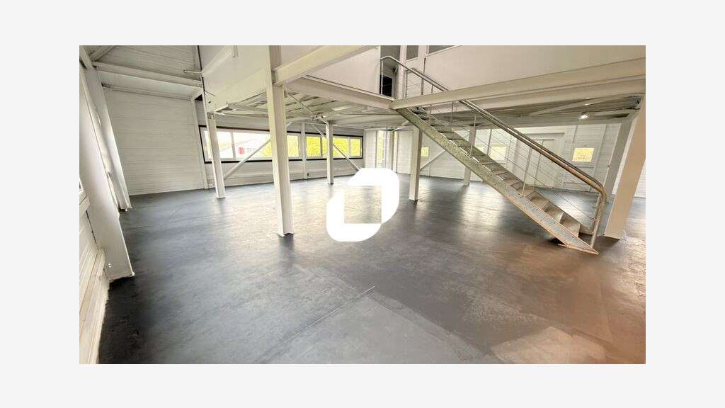 A louer Bureaux 235m² Wasquehal